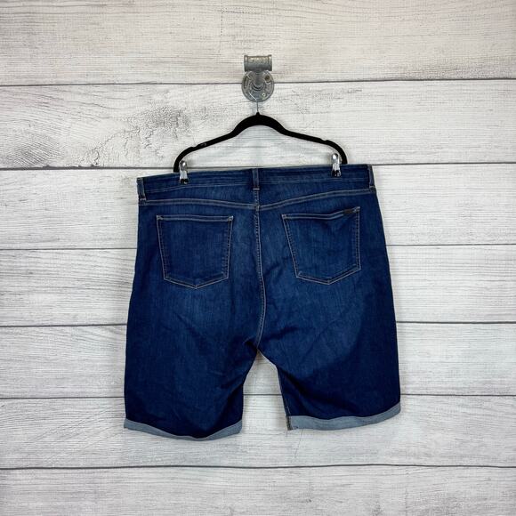 Jen7 By 7ForAllMankind Plus Size Dark Washed Bermuda Shorts Size 24 - Picture 4 of 8